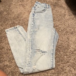 American Eagle distress jeans